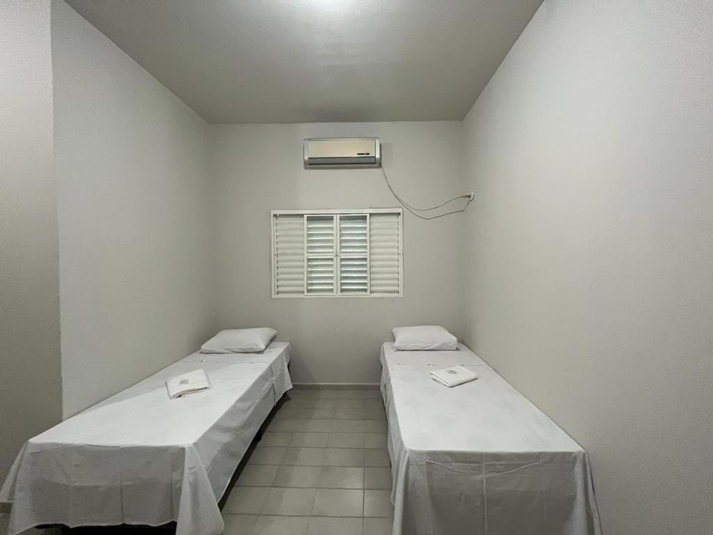 Hotel E Pousada 3 Irmaos Coxim Bagian luar foto