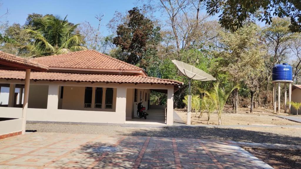 Hotel E Pousada 3 Irmaos Coxim Bagian luar foto